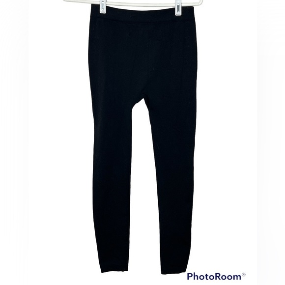 Calvin Klein Elastic waist band with inner front slip in pocket - Picture 1 of 9